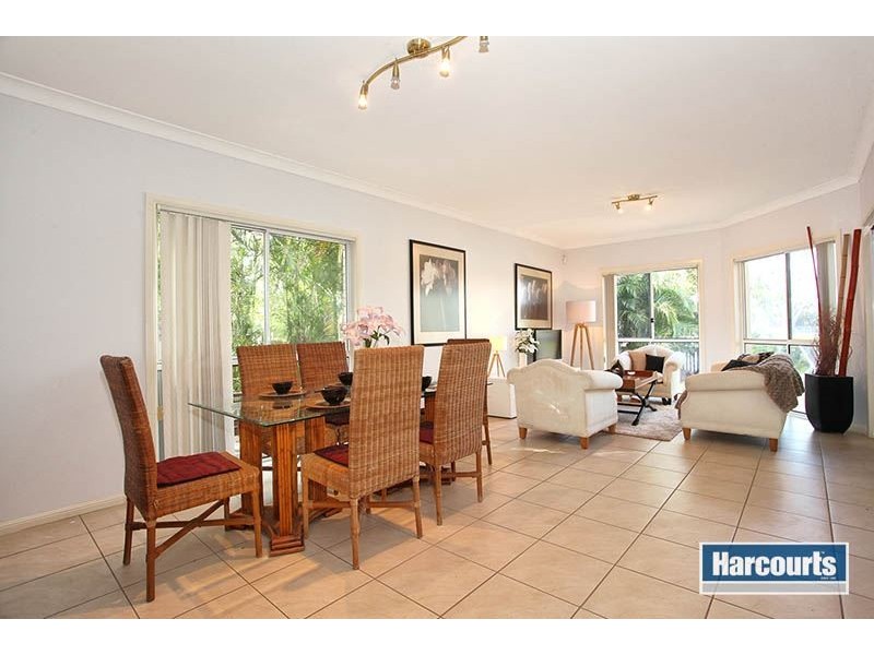 70 Wivenhoe Circuit, Forest Lake QLD 4078