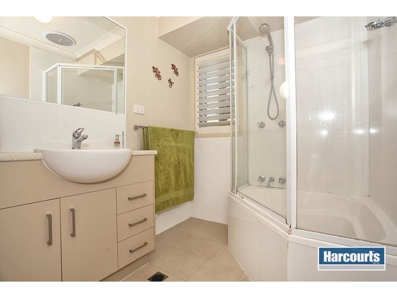 14 Epworth Street, Oxley QLD 4075