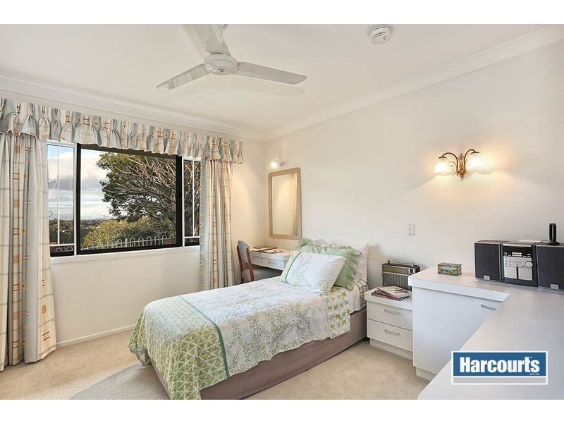 3 Cunningham Court, Mount Ommaney QLD 4074