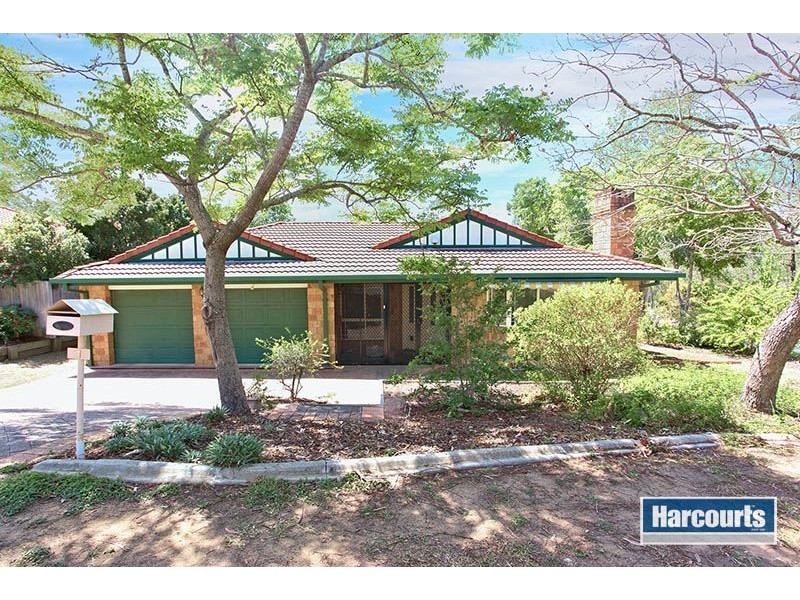 1 Deakin Place, Forest Lake QLD 4078