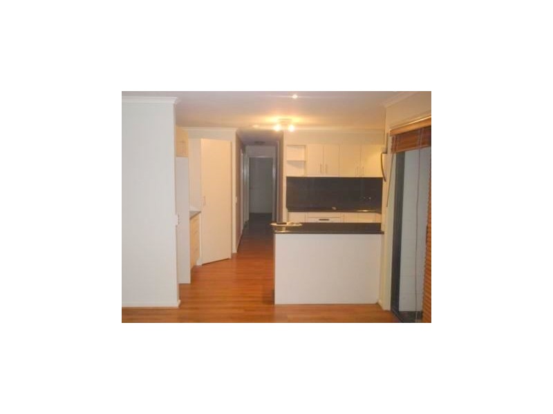 2 Parwan Close, Riverhills QLD 4074
