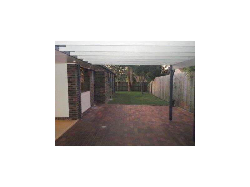 2 Parwan Close, Riverhills QLD 4074