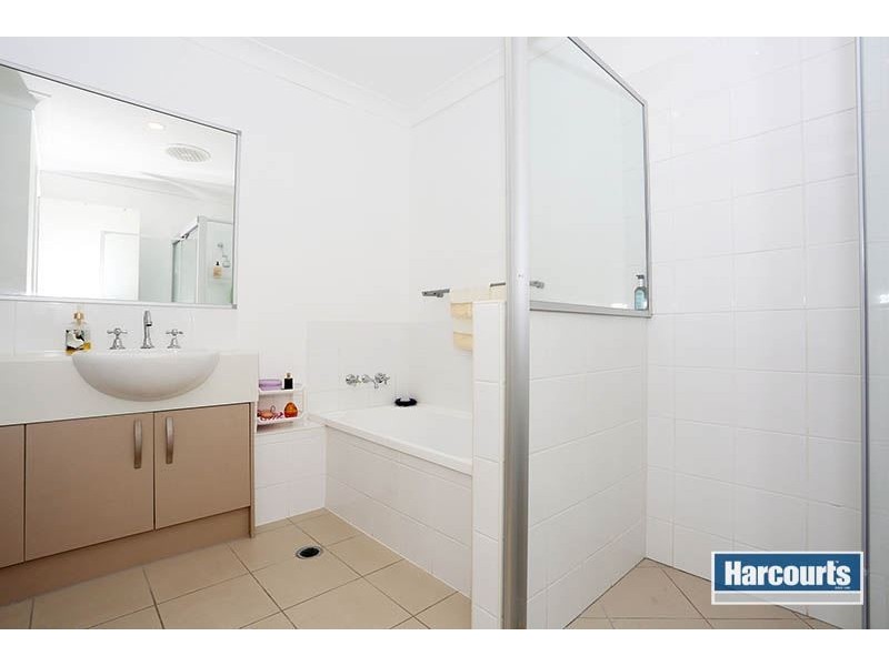 4/26A Commercial Drive, Springfield QLD 4300