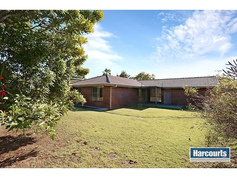 60 McPherson Road, Sinnamon Park QLD 4073
