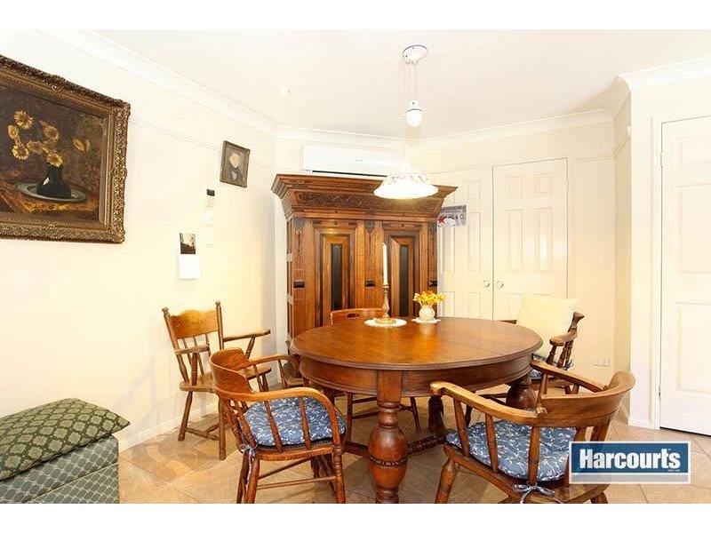 1 Deakin Place, Forest Lake QLD 4078