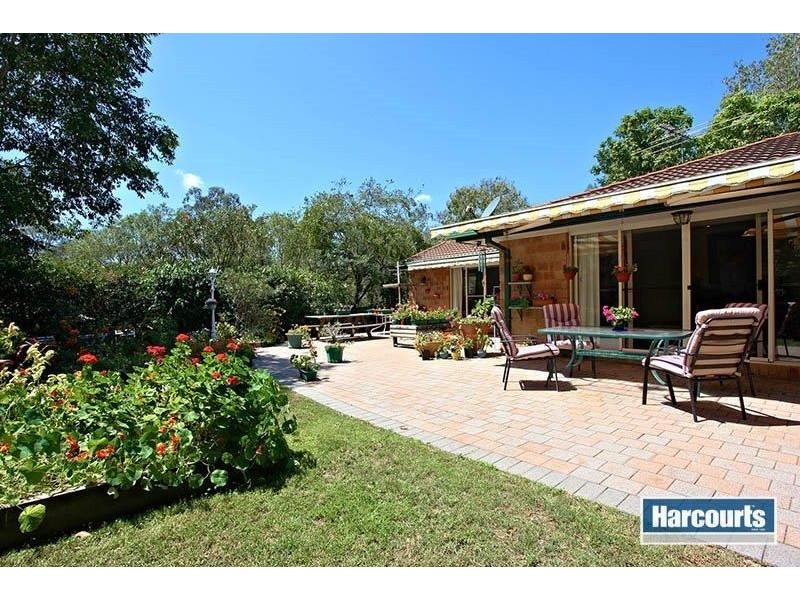 1 Deakin Place, Forest Lake QLD 4078