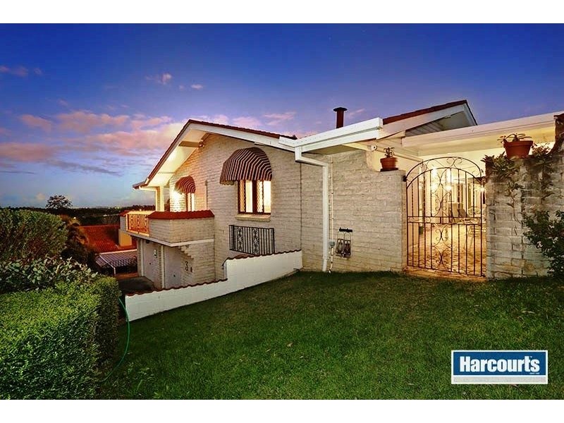 3 Cunningham Court, Mount Ommaney QLD 4074