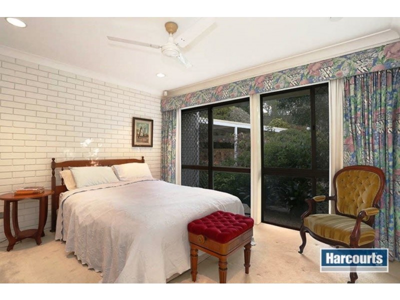 3 Cunningham Court, Mount Ommaney QLD 4074