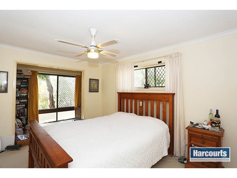 18 Maribor Street, Westlake QLD 4074