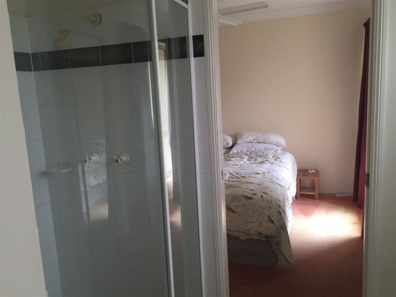 8 Girraween Close, Riverhills QLD 4074