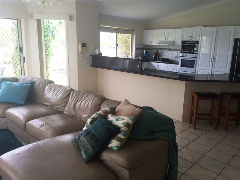 8 Girraween Close, Riverhills QLD 4074