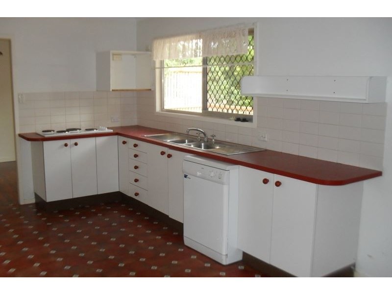 35 Marshall Lane, Kenmore QLD 4069