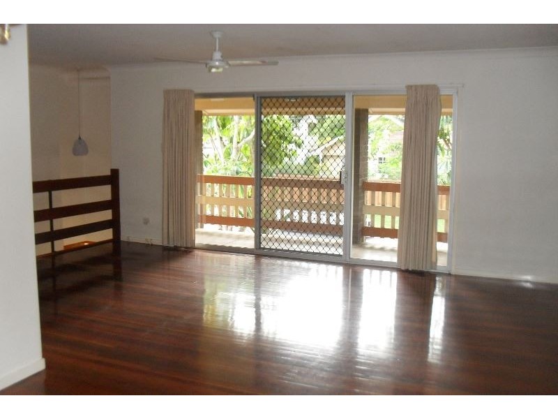 35 Marshall Lane, Kenmore QLD 4069