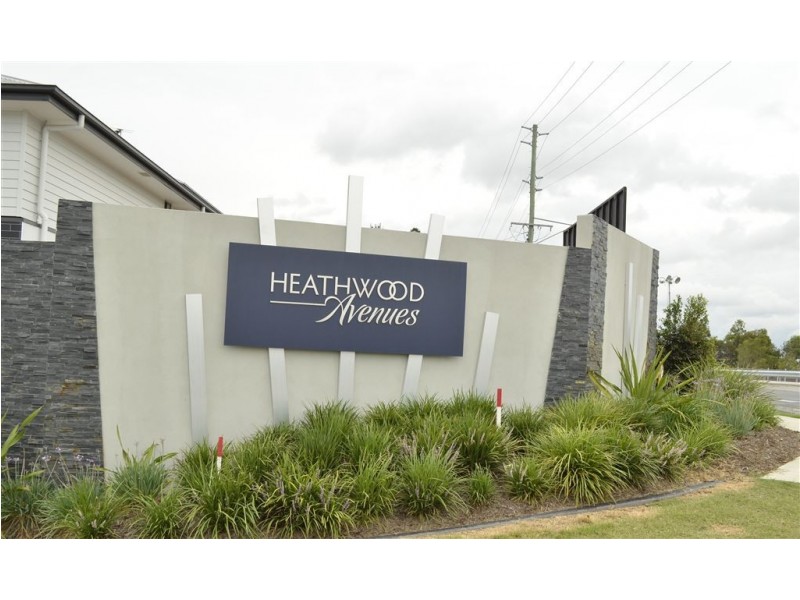 8 The Avenue, Heathwood QLD 4110