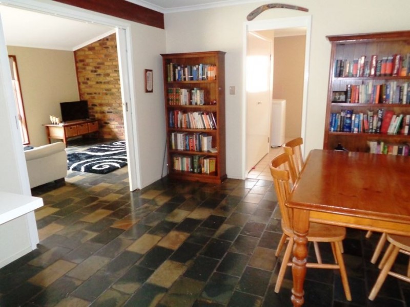 9 Greenhill Court, Sinnamon Park QLD 4073