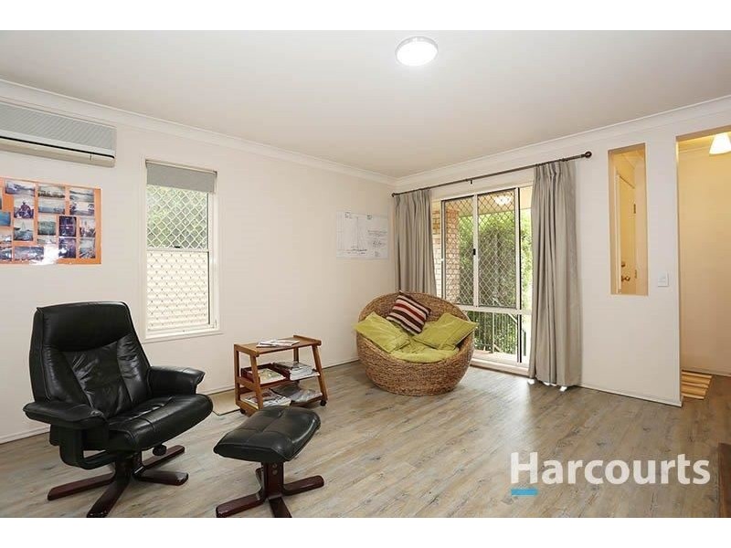 6A Stockwhip Place, Sumner QLD 4074