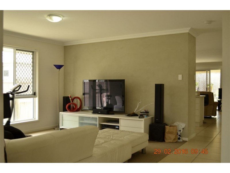 18 Brushwood Circuit, Forest Lake QLD 4078