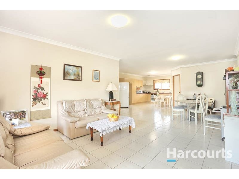 2 Cheviot Place, Sinnamon Park QLD 4073