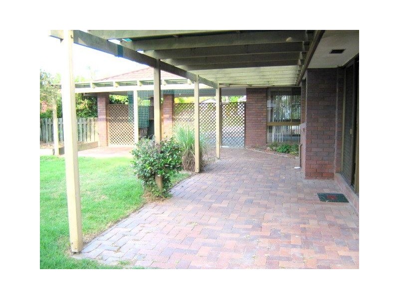 5 Ararat Street, Riverhills QLD 4074