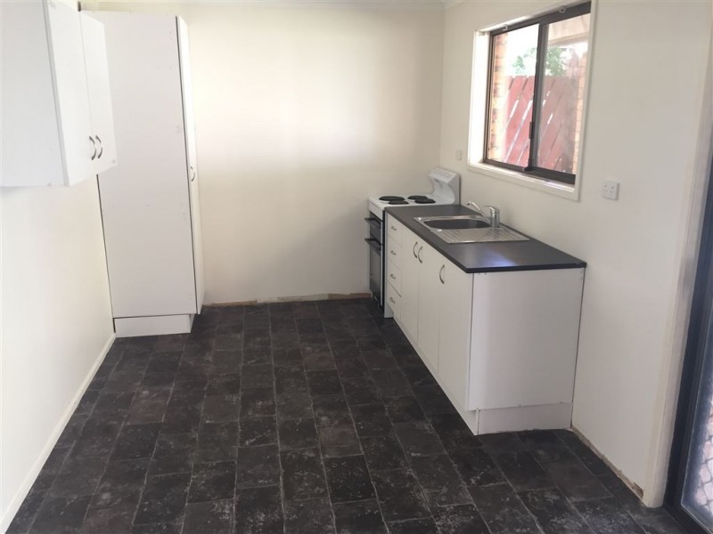 4 Mulla Close, Riverhills QLD 4074