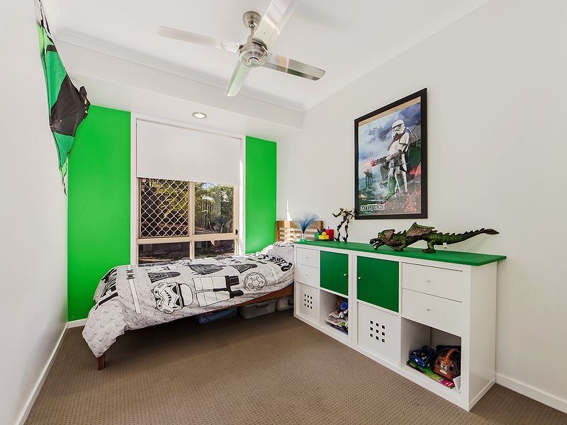 4 Nebo Place, Sinnamon Park QLD 4073