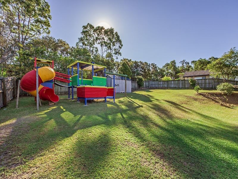 4 Nebo Place, Sinnamon Park QLD 4073
