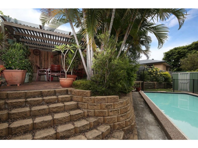 24 Patrol Street, Jamboree Heights QLD 4074