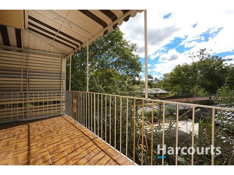 33 Sabot Street, Jamboree Heights QLD 4074