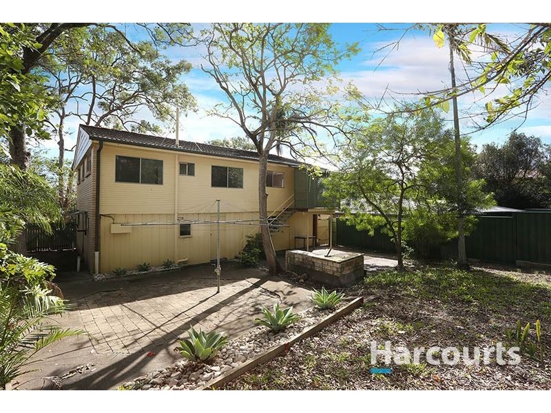 33 Sabot Street, Jamboree Heights QLD 4074