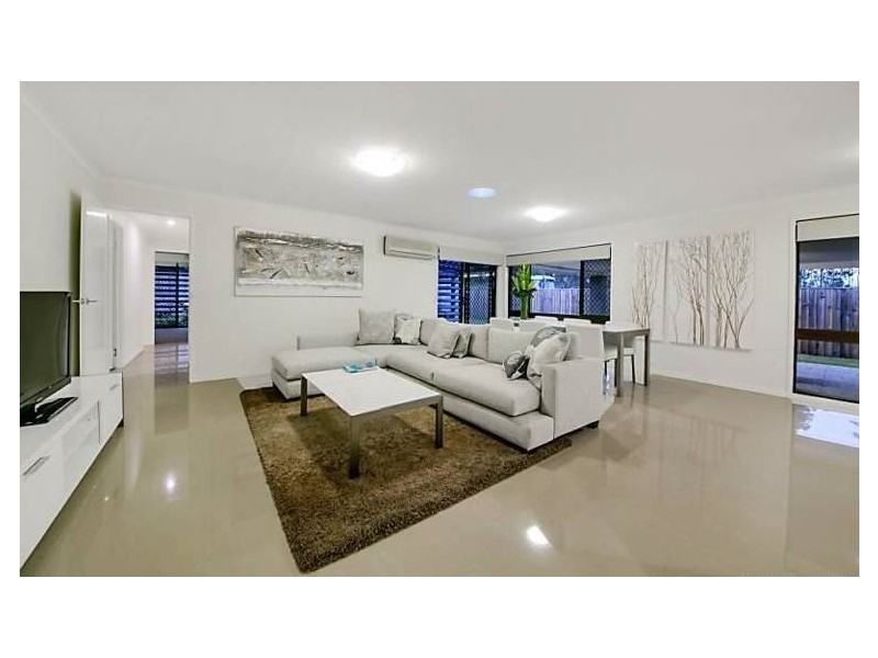 15 Sallyanne Street, Doolandella QLD 4077