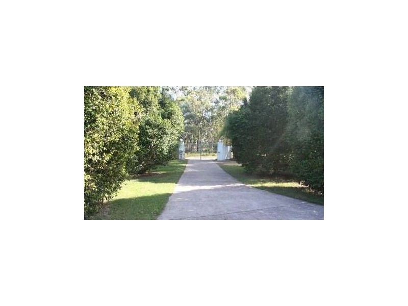 20 Woodvale Crescent, Forest Lake QLD 4078