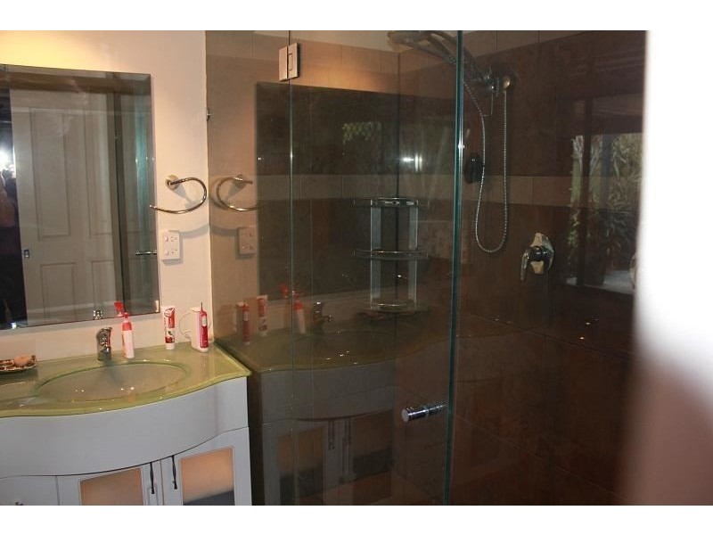 Sinnamon Park QLD 4073