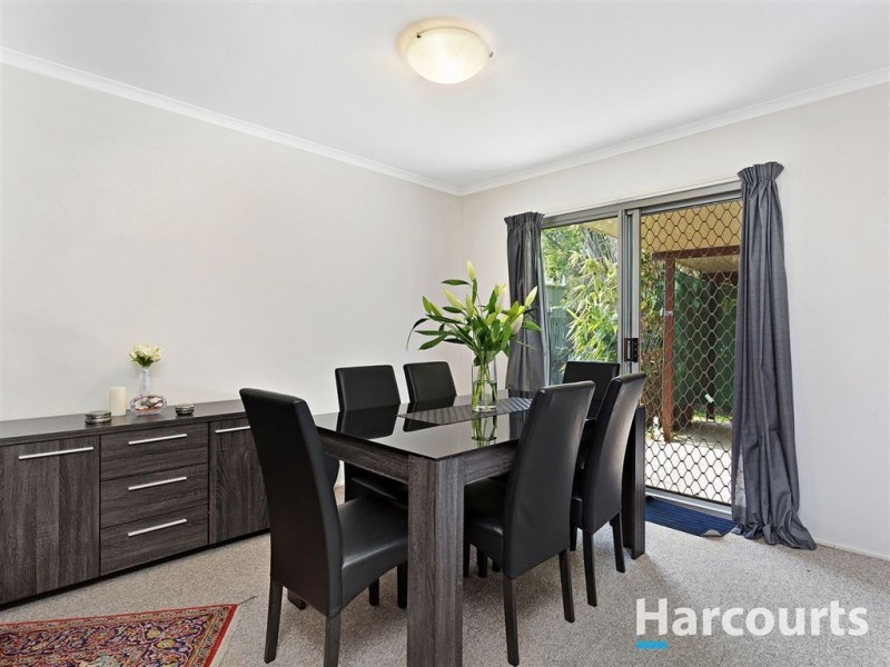 4 Sirocco Street, Jamboree Heights QLD 4074