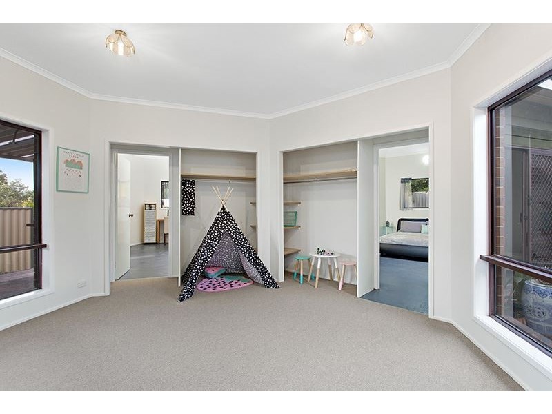 36 Prosser Street, Riverhills QLD 4074