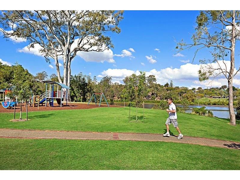 5 Cubberla Street, Fig Tree Pocket QLD 4069