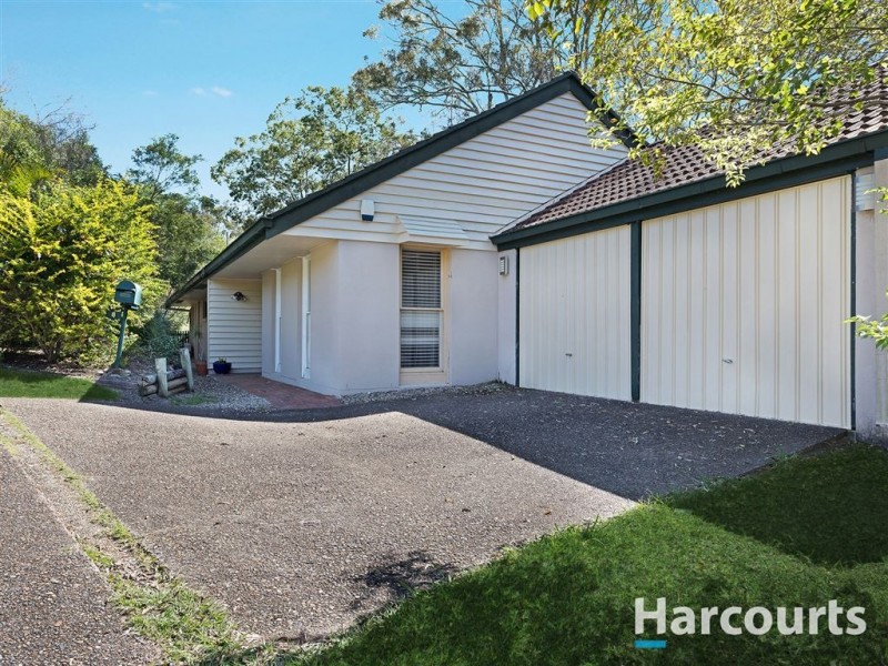 8 Archer Court, Mount Ommaney QLD 4074