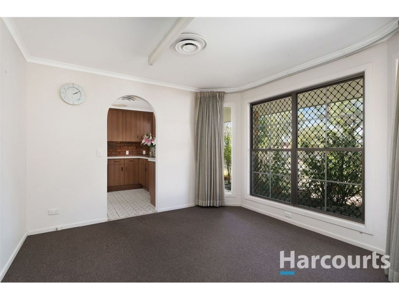 10 Ketch Street, Jamboree Heights QLD 4074