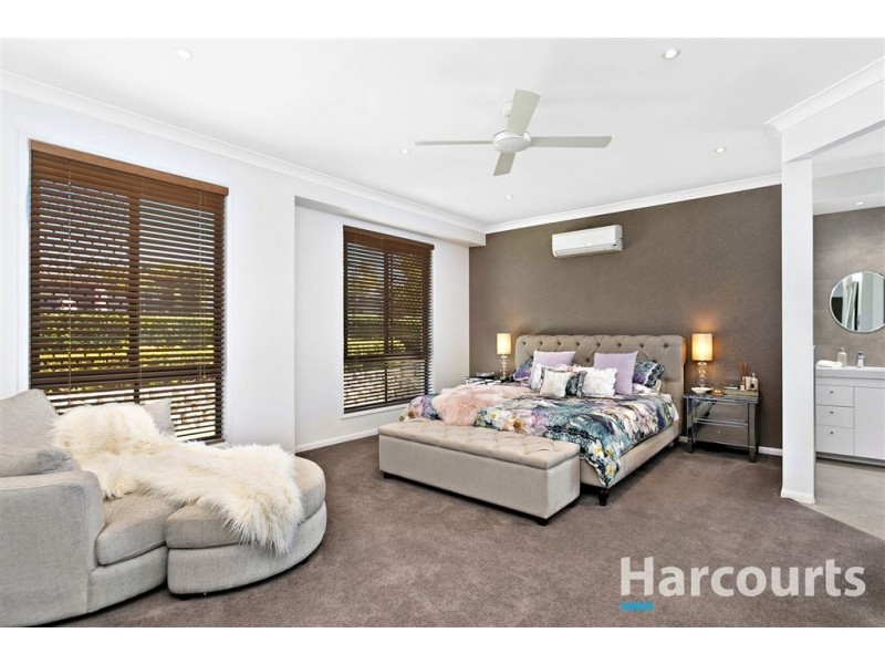15 Glenelg Place, Parkinson QLD 4115