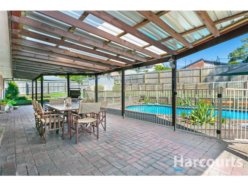 18 Riverhills Road, Middle Park QLD 4074