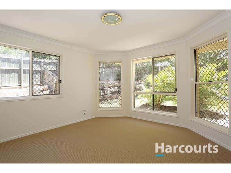 10 McNally Close, Seventeen Mile Rocks QLD 4073