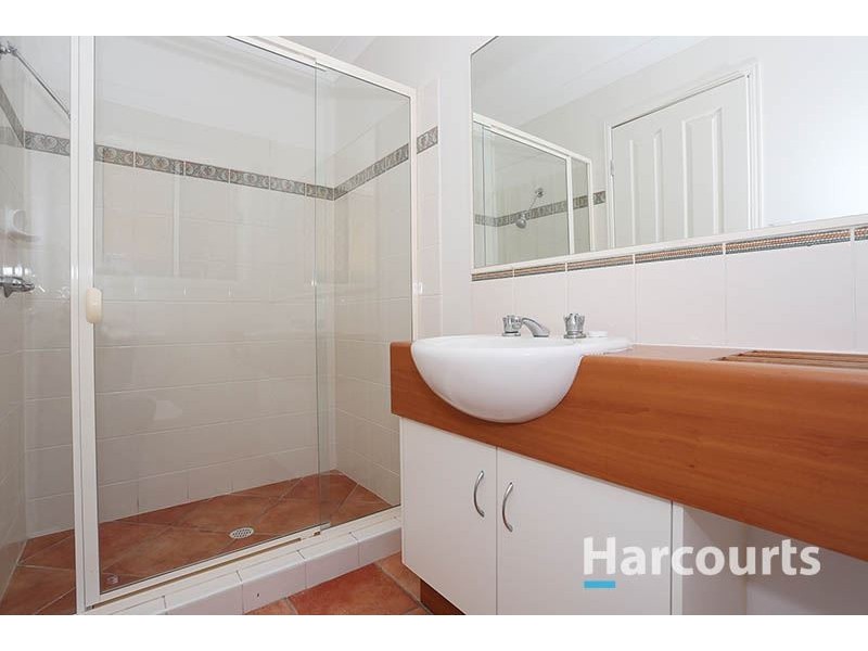 10 McNally Close, Seventeen Mile Rocks QLD 4073