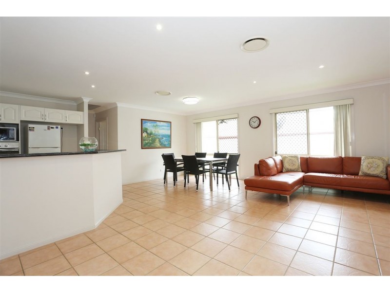 69 Seabrook Circuit, Westlake QLD 4074