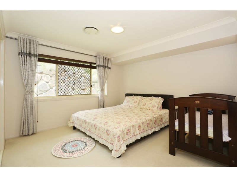 69 Seabrook Circuit, Westlake QLD 4074