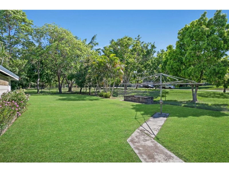 10 Stimpson Street, Fairfield QLD 4103