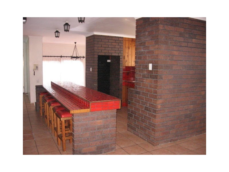 Mount Ommaney QLD 4074