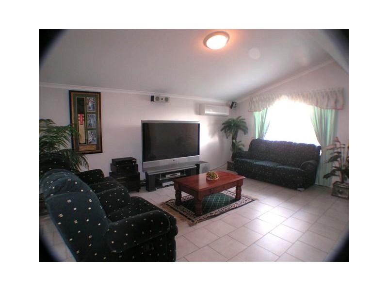 Sinnamon Park QLD 4073