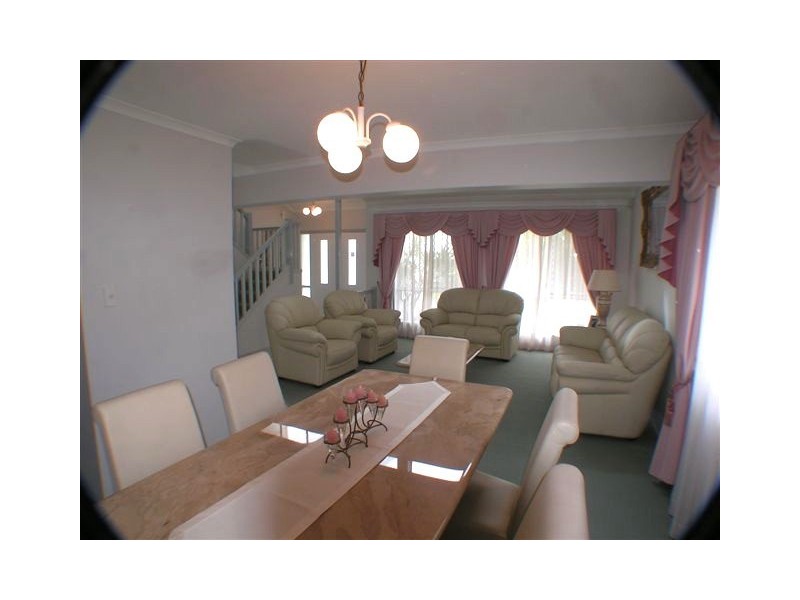 Sinnamon Park QLD 4073