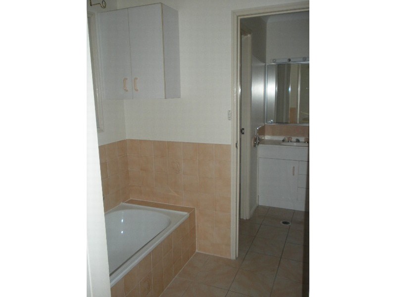 Sinnamon Park QLD 4073