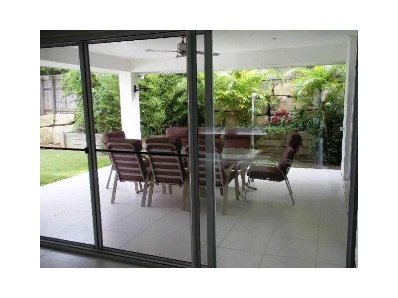 Seventeen Mile Rocks QLD 4073