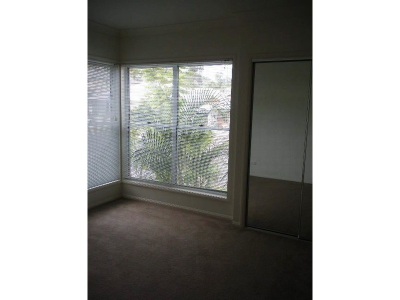 Seventeen Mile Rocks QLD 4073